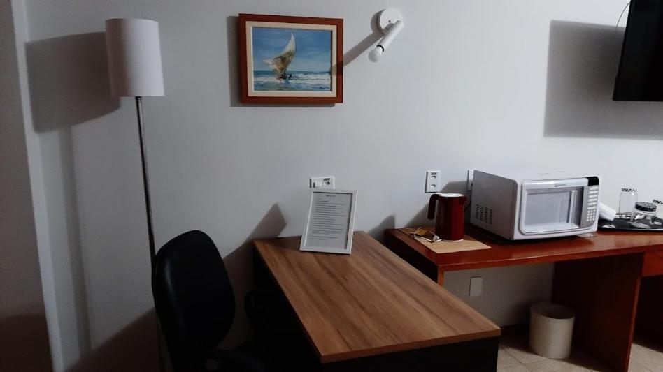 Flat A 2 Quadras Da Av Beira Mar, Um Dos Principais Pontos Turisticos De Fortaleza. Ngoại thất bức ảnh
