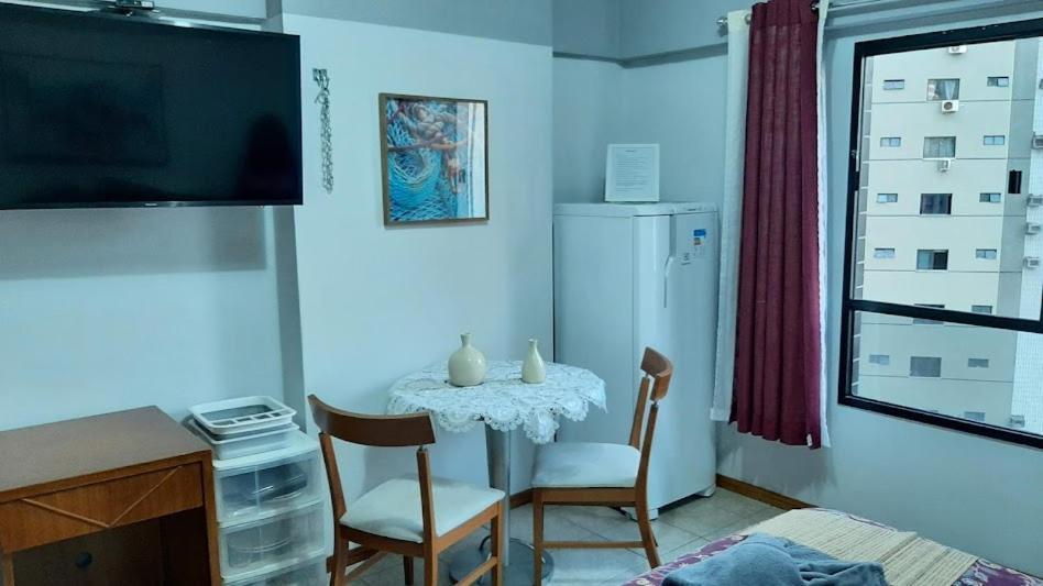 Flat A 2 Quadras Da Av Beira Mar, Um Dos Principais Pontos Turisticos De Fortaleza. Ngoại thất bức ảnh